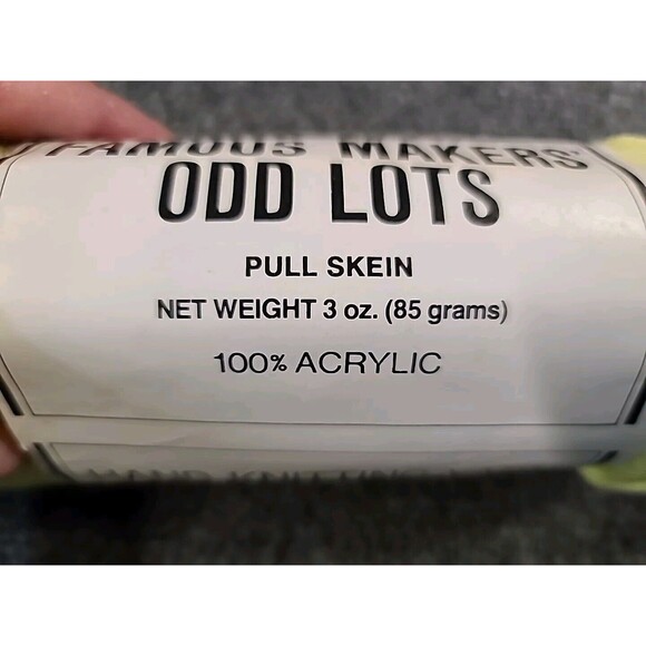 NWT Vintage Famous Makers Odd Lots Yarn 3 oz 100% Acrylic 3 Skiens Yellow - Picture 3 of 4